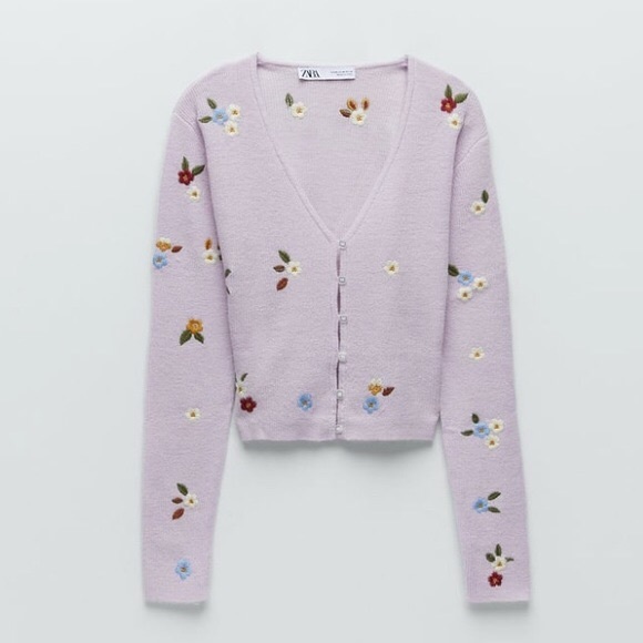 Zara Sweaters - Zara crop button lilac sweater